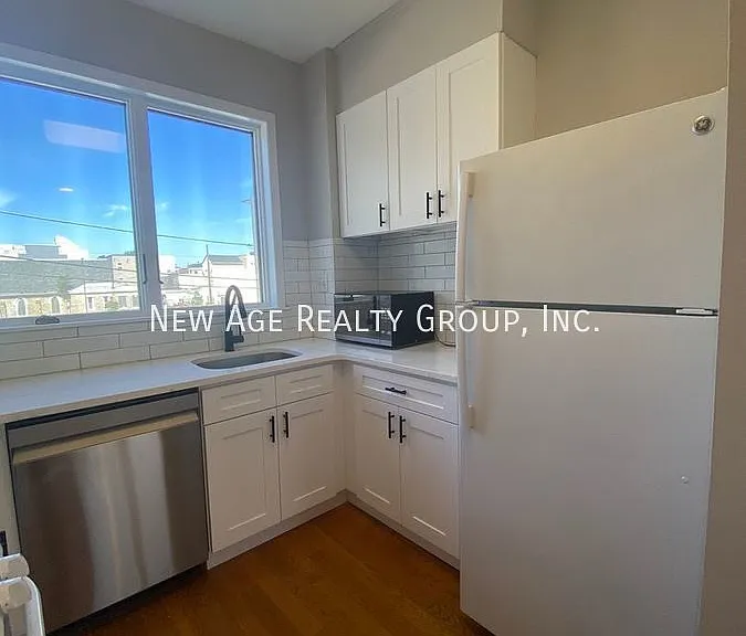 3903 Powelton Ave #2 — Photo 12