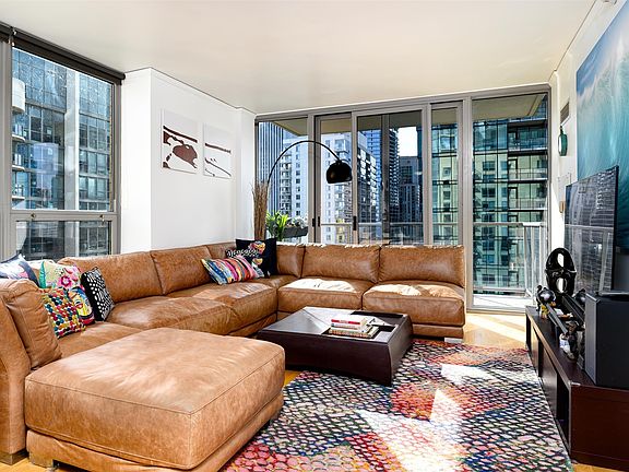 2nd image of 420 E Waterside Dr Unit 3404