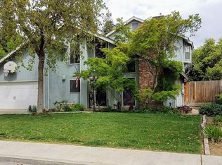 3006 S Conyer St, Visalia, CA 93277