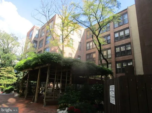 301 Race St APT 108, Philadelphia, PA 19106
