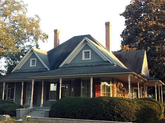 2nd image of 500 E College St