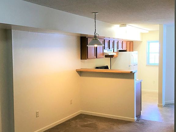 2nd image of 259 Smith St #D