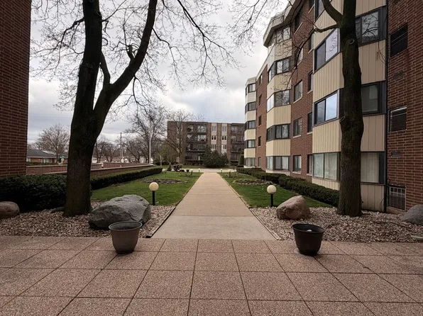 5500 Lincoln Ave Unit 507-W, Morton Grove, IL 60053