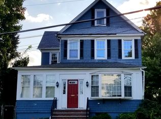 1004 149th St, Whitestone, NY 11357