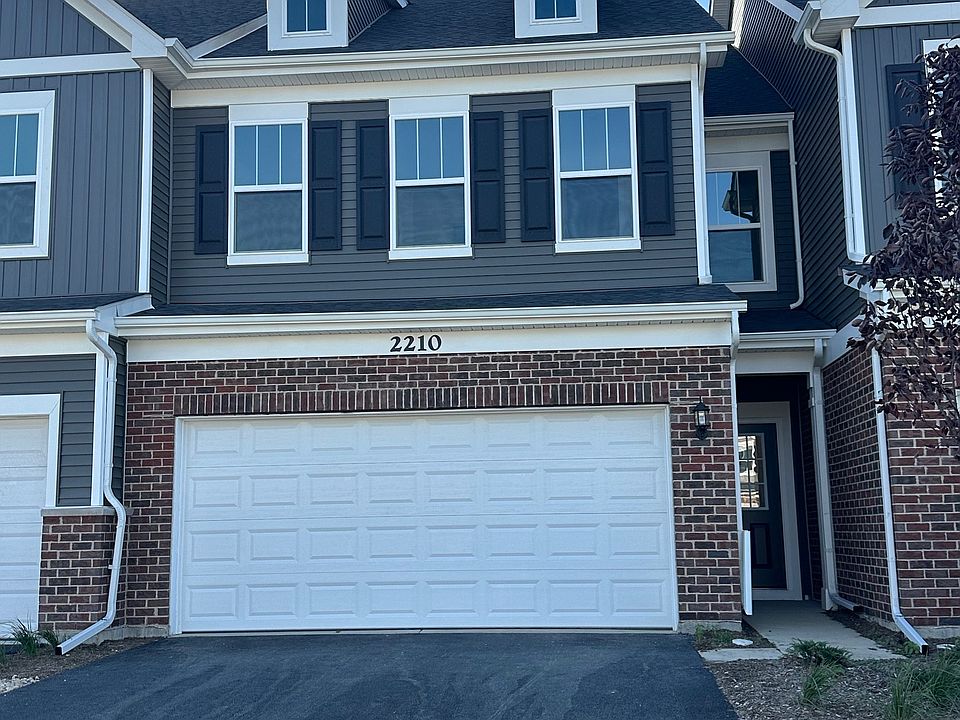 1st image of 2210 Horseshoe Cir