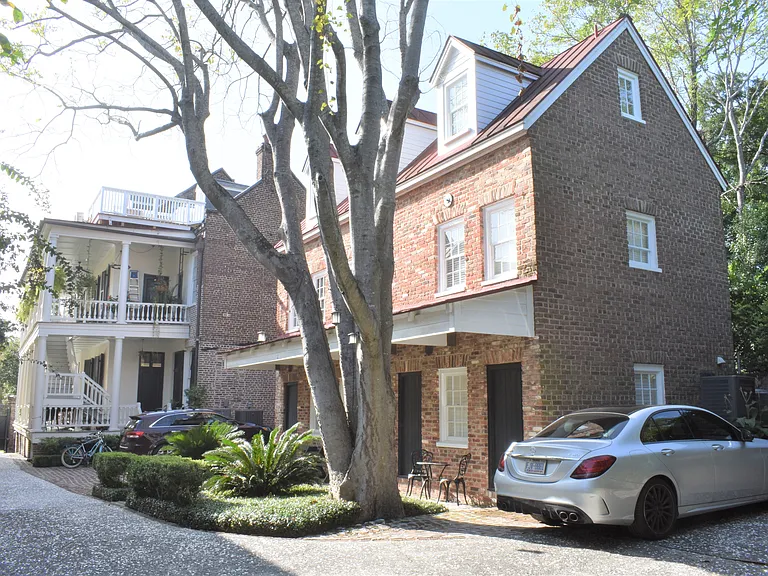 14 Elizabeth St — Photo 23