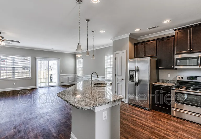 362 Halton Crossing Dr SW — Photo 3