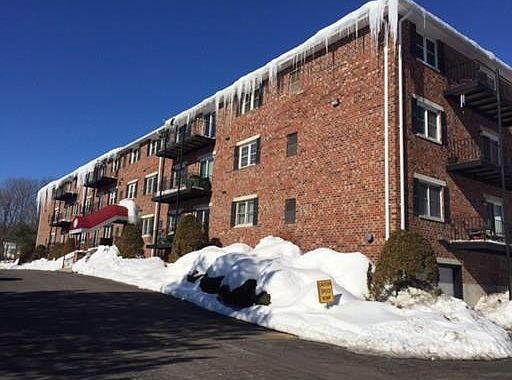 2nd image of 14 Dallas Dr Unit 101