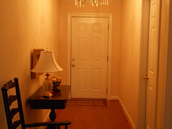 5th image of 306 Garden Grove Dr