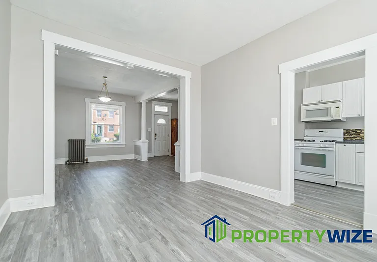 3343 Avondale Ave — Photo 9