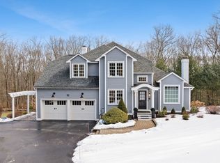 16 Fort Apache Dr, Franklin, MA 02038