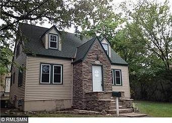 2nd image of 4741 University Ave NE