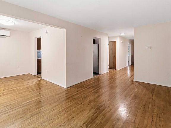 3rd image of 1120 Saint Louis Ave APT 1