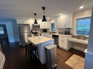 205 Lakemere Dr #A, Southbury, CT 06488