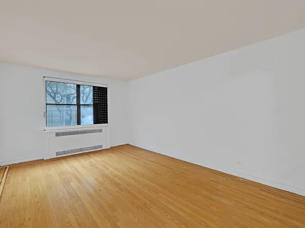 2506 Davidson Avenue image 2 of 24