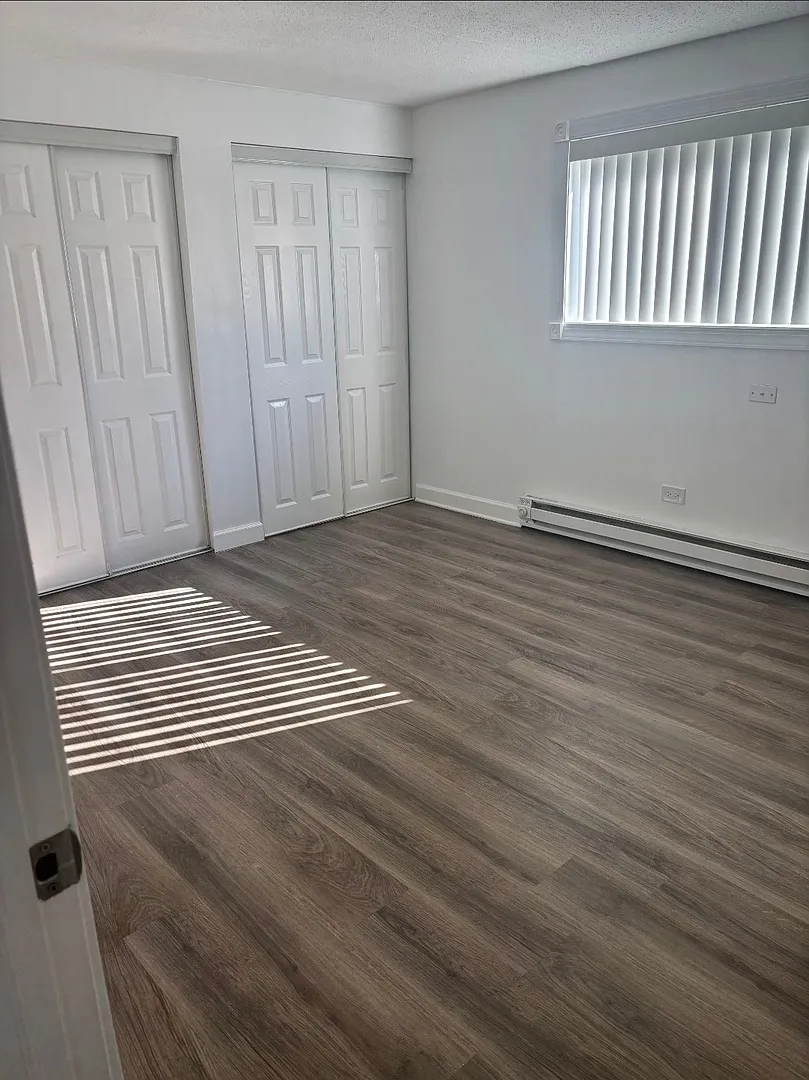 2 bed, 1127 sqft, $2,100 — Photo 2