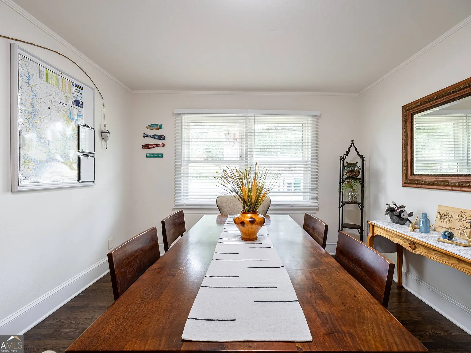 2 bed, 1.0 bath, 1179 sqft, $1,400 — Photo 3
