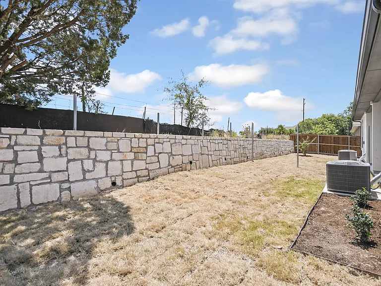 408 Parkline Dr — Photo 28