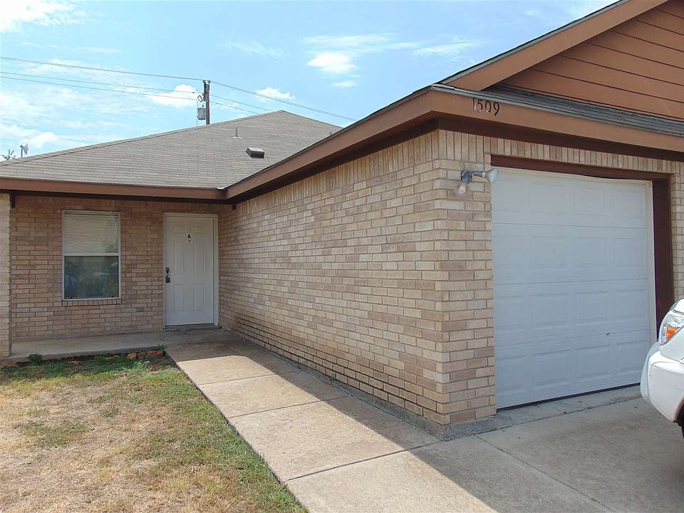1st image of 1509A Claremont Cir