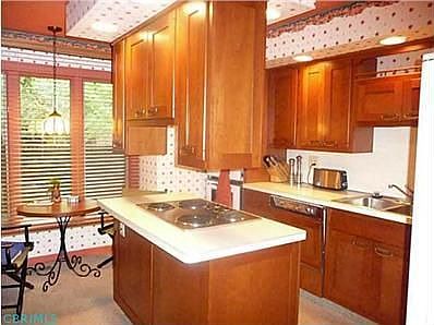 3rd image of 116 Glen Dr