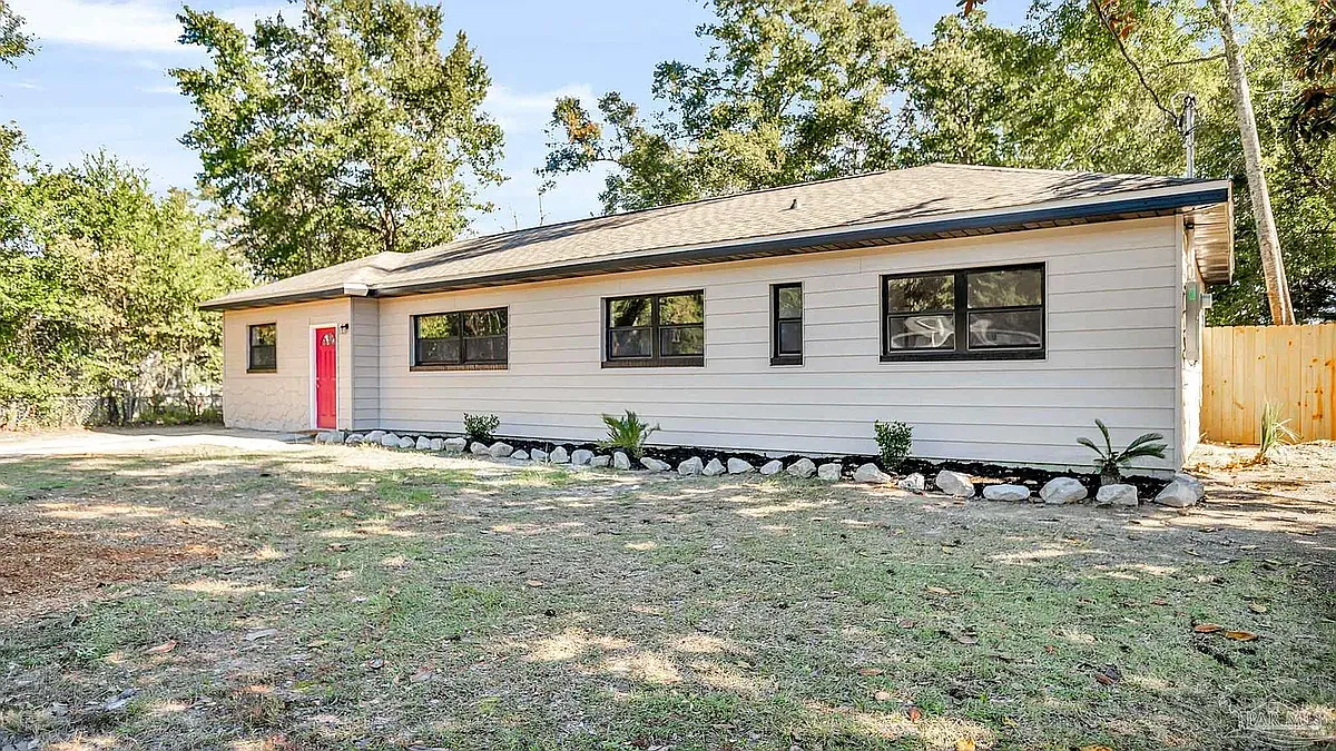Building Photo - 22 W Adkinson Dr