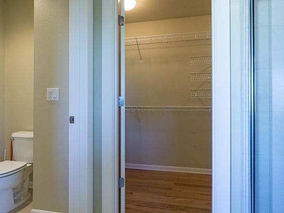 3rd image of 8641 138th Pl SE