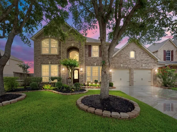 2711 Wild Lilac Dr, Pearland, TX 77584