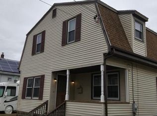 80 Sagamore St, Warwick, RI 02889