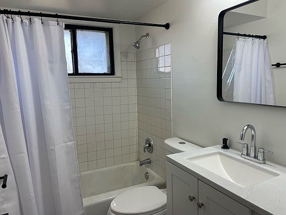 3rd image of 2600 W Glendale Ave #20