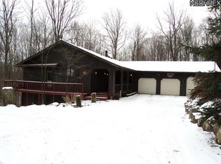 1718 Center Rd, Hinckley, OH 44233