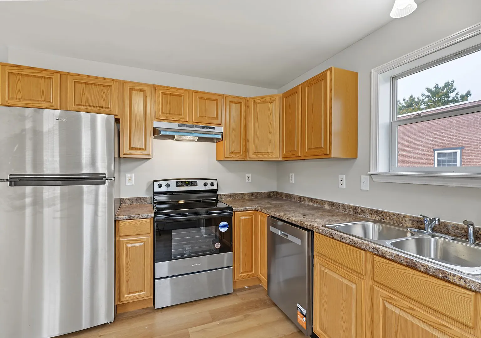 3-5 Canby St — Photo 2