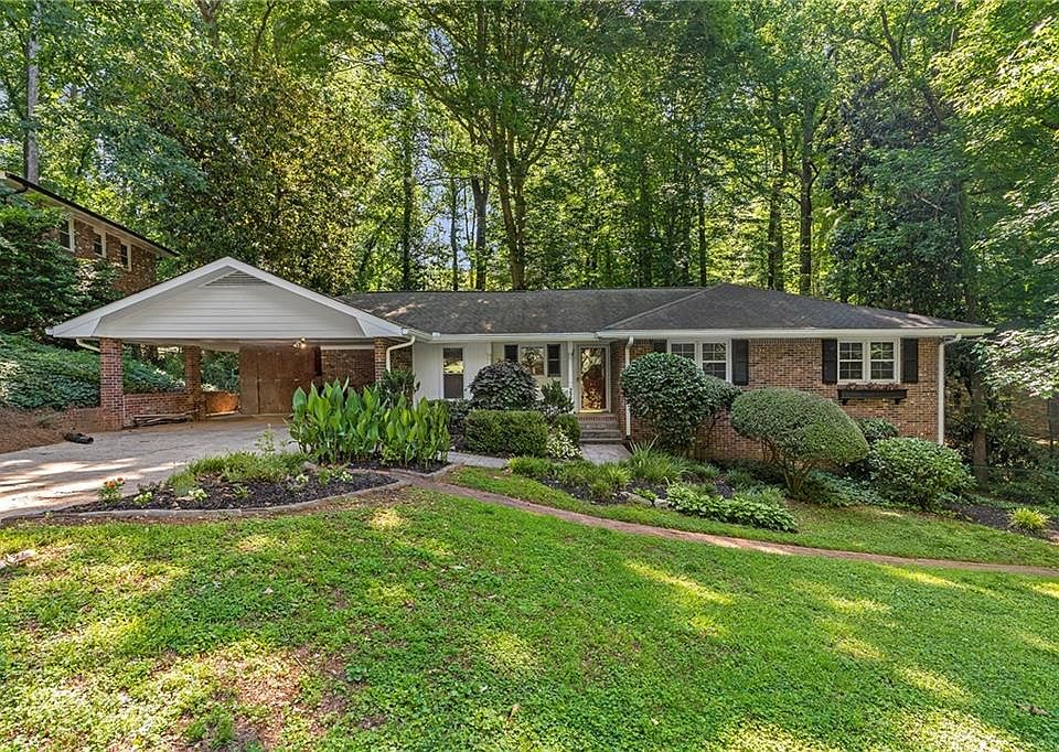 1st image of 2277 Winding Woods Dr