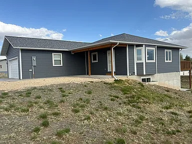 114 Jerry Dr — exterior photo