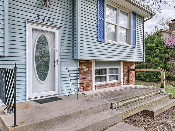 2nd image of 5452 Hazen Ave