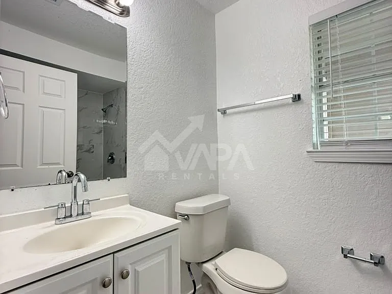 2902 Woodcliffe St — Photo 6