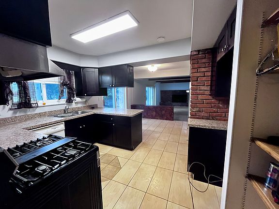 4th image of 29339 Willowick Ct