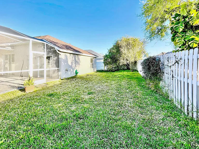 18154 Heron Walk Dr — Photo 24