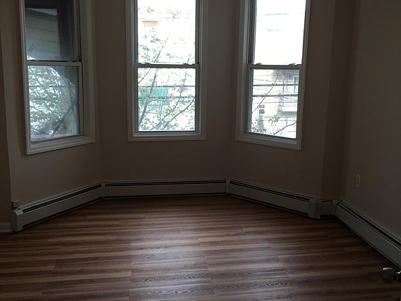 5th image of 778 S 18th St Floor 2