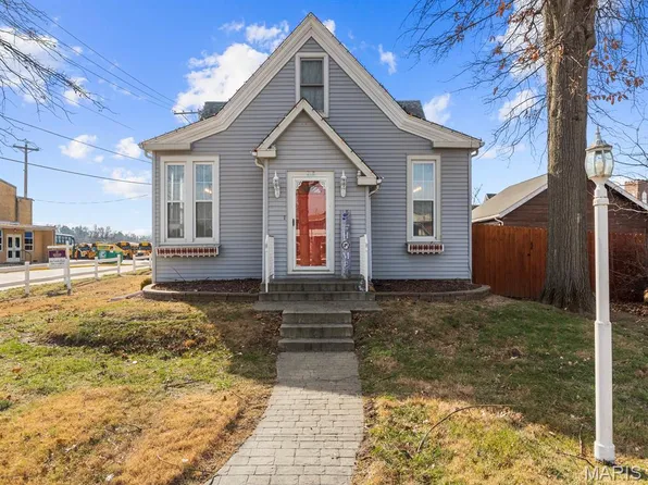 103 N Rapp Ave, Columbia, IL 62236