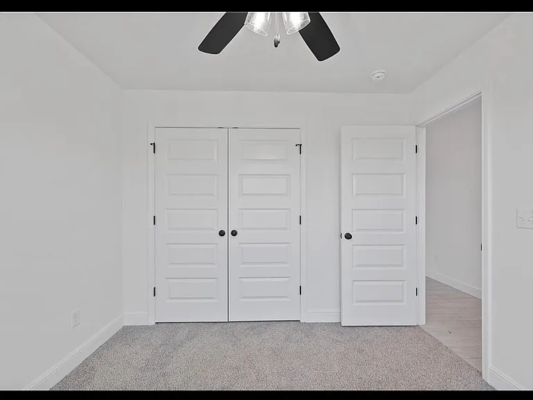 1512 Lowery St — Photo 4