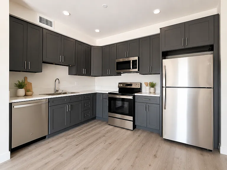 6904 Eton Ave — Photo 13