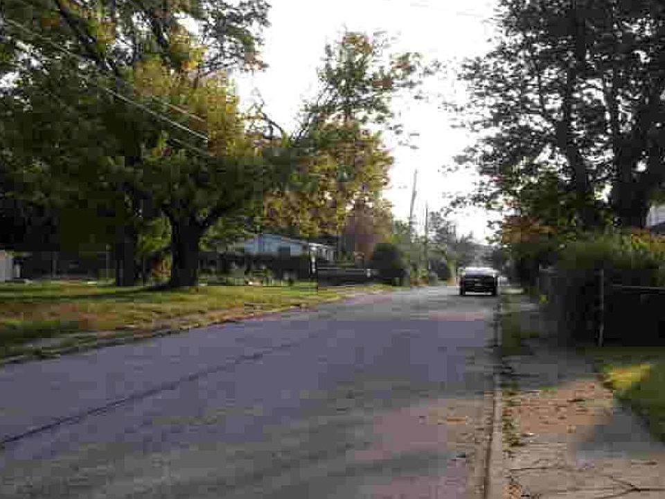 2nd image of 14805 Naples Ave