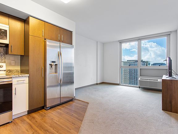 2nd image of 988 Halekauwila St #4008