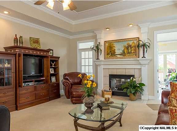 3rd image of 118 Hidden Creek Dr