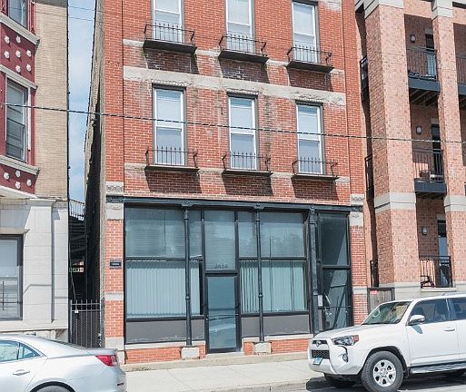 2nd image of 2454 N Southport Ave #1F