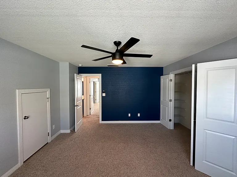 2212 Martlet Ln — Photo 32