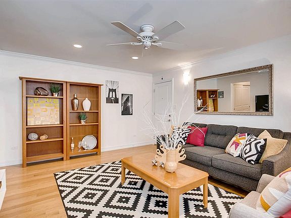 2nd image of 1330 Race St #104