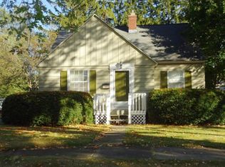 45 W Woodrow St, Fremont, MI 49412