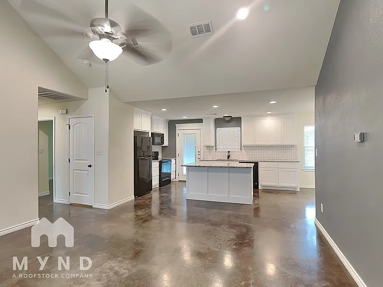 2715 San Gabriel Dr — Photo 5