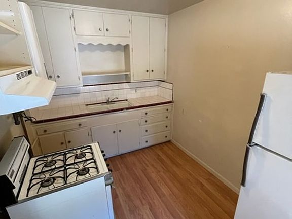 5th image of 1129 Martin Ave Unit 1